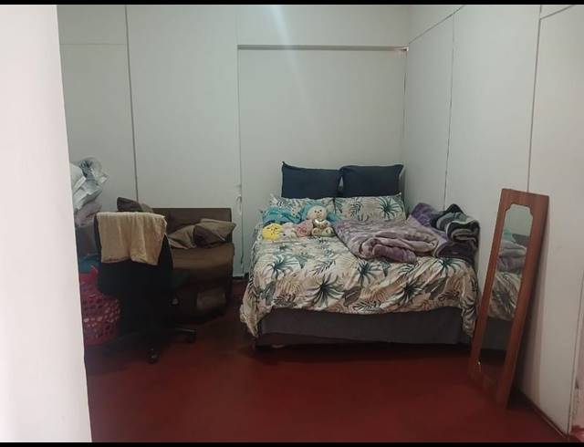 3 BEDROOM APARTMENT FOR SALE IN HILLBROW